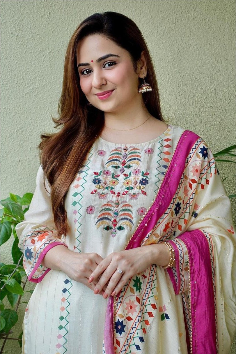 Muslin Classic Print 3-Piece Kurti Pant Set with Dupatta