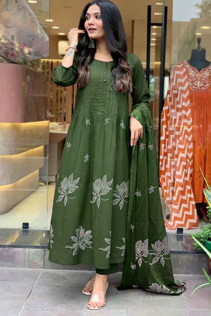 Elegance V-Neck Kurti Pant Dupatta Set