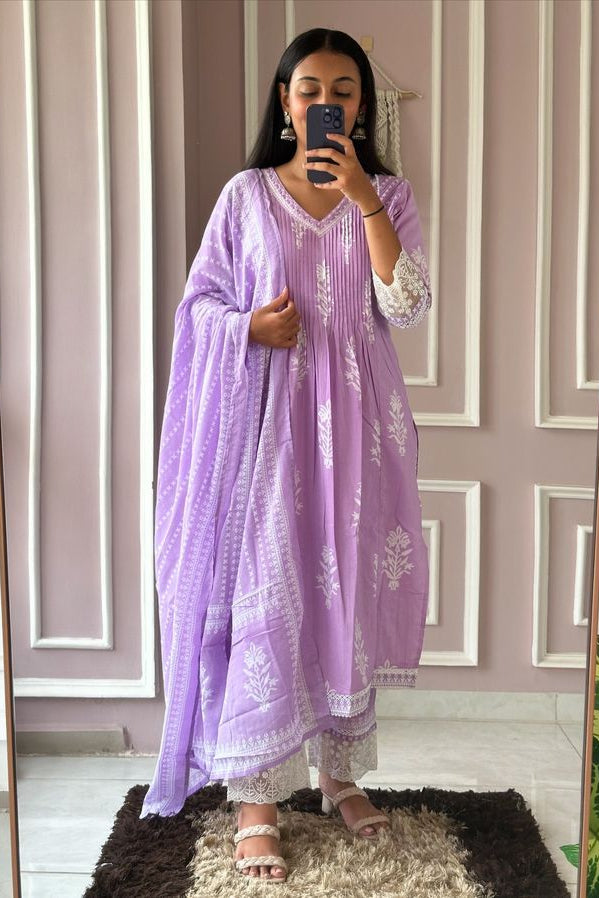 Beautiful V-Neck Grace Cotton Suit Set