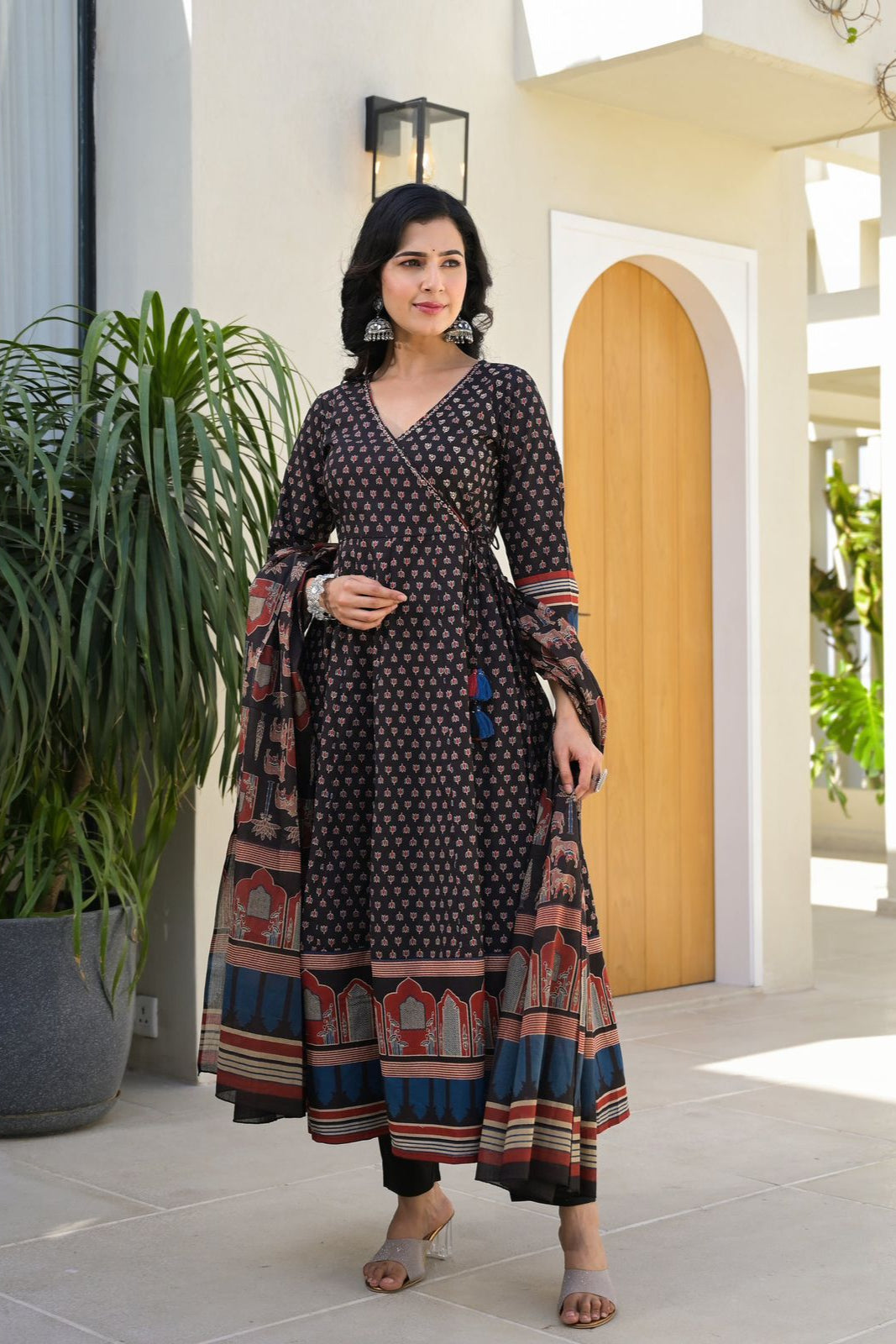 Noorani Black Heavy Flared Anarkali Suit Set