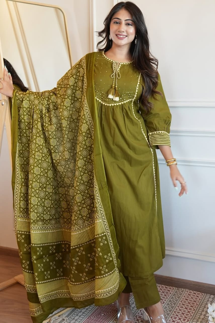 Gulzaar Embroidered Cotton Kurti Pant Dupatta Set