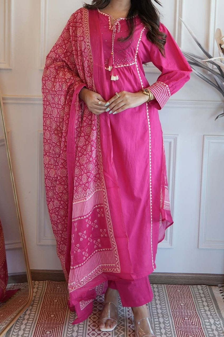 Gulzaar Embroidered Cotton Kurti Pant Dupatta Set