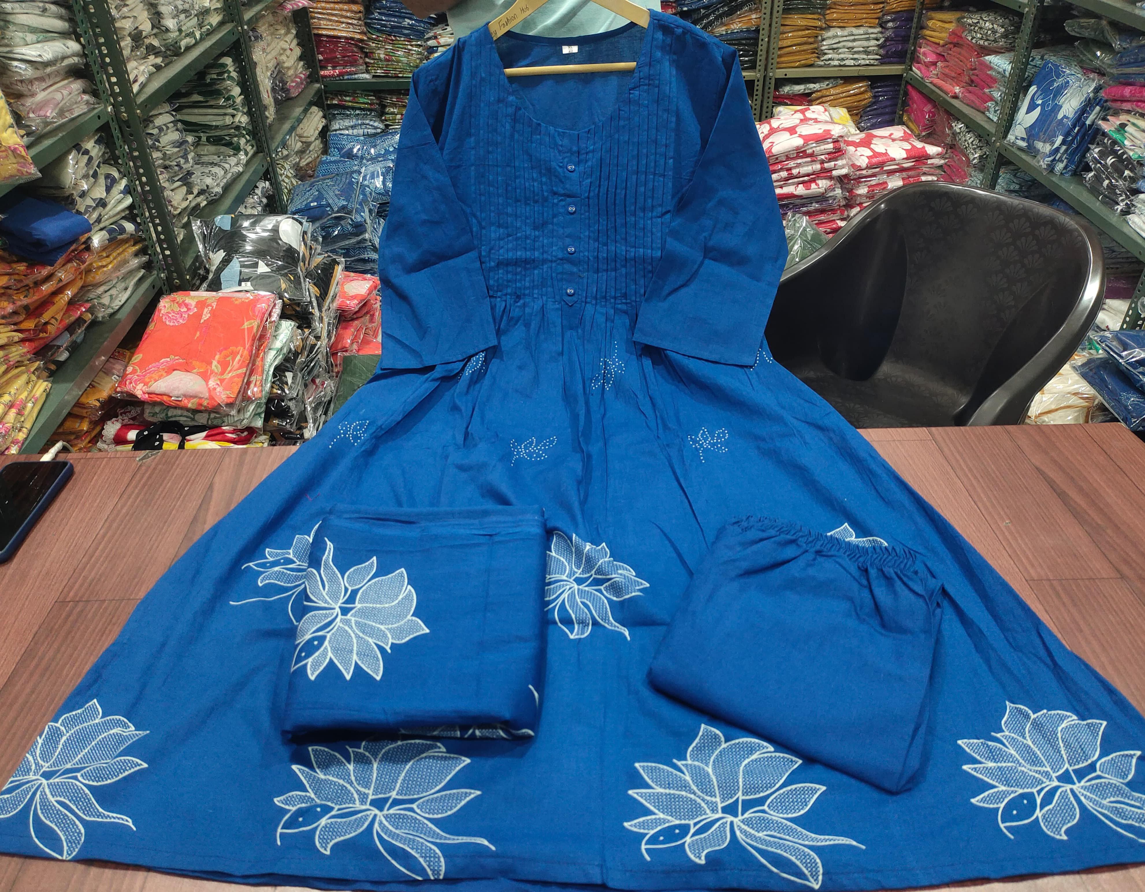 Elegance V-Neck Kurti Pant Dupatta Set