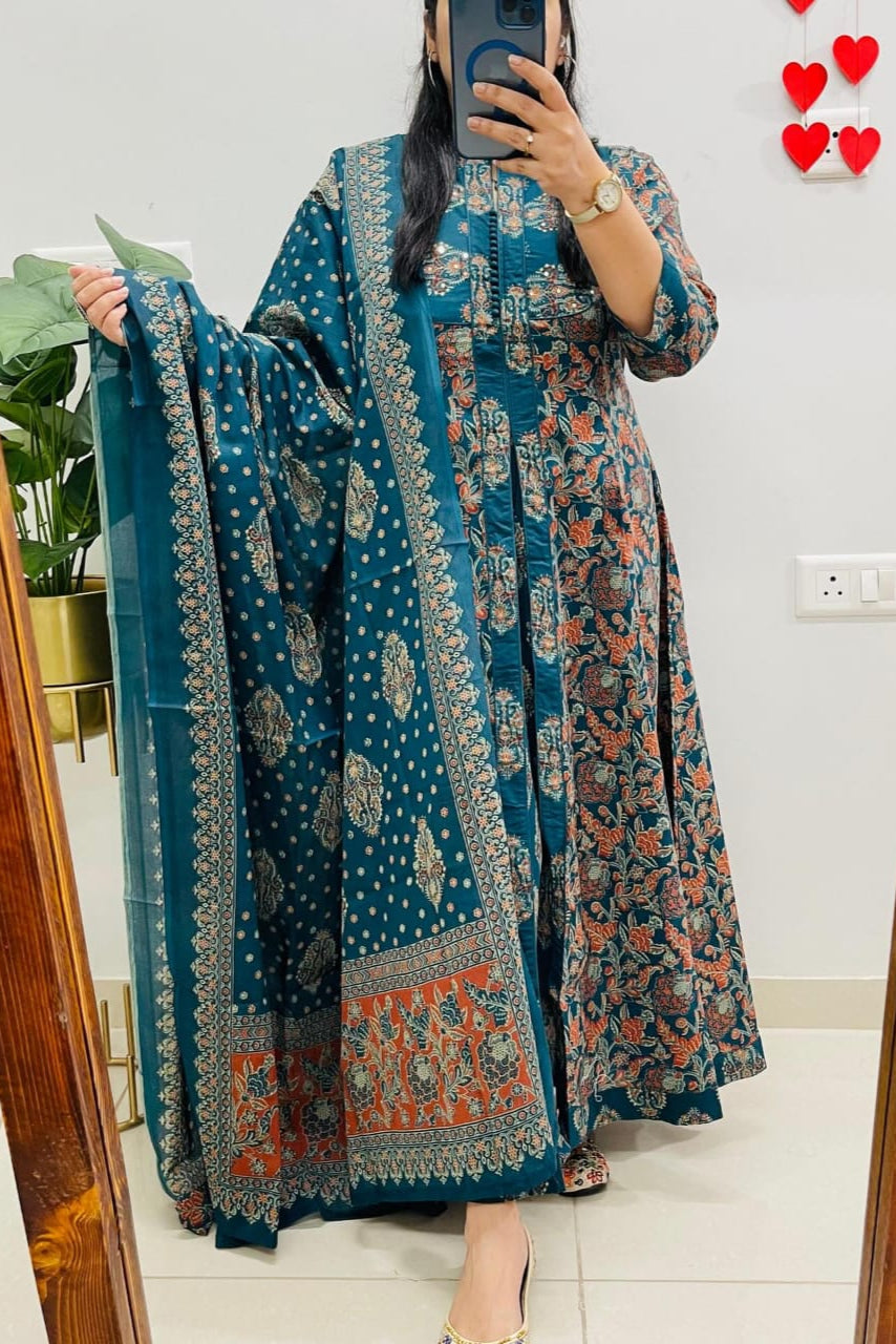 Gulzaar Morpanki Handwork Anarkali Kurta Set