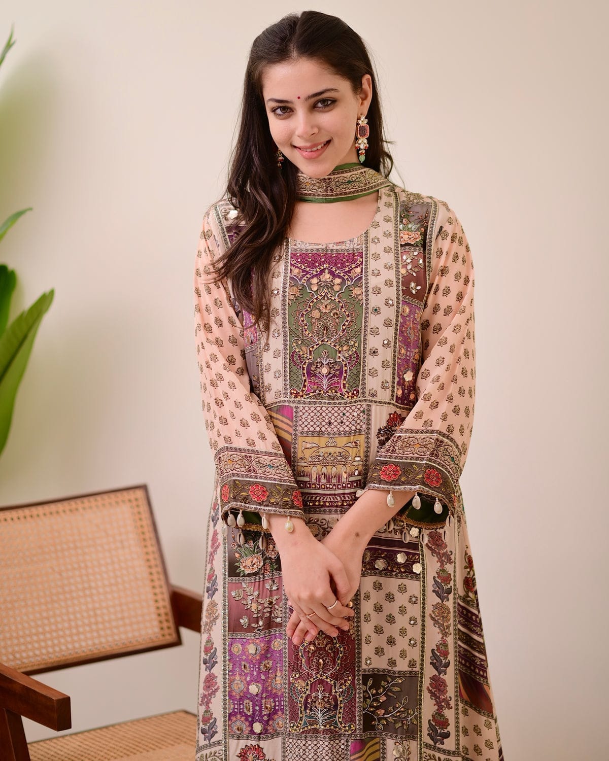 Noor-e-Rang Chinon Kurti Pant Set