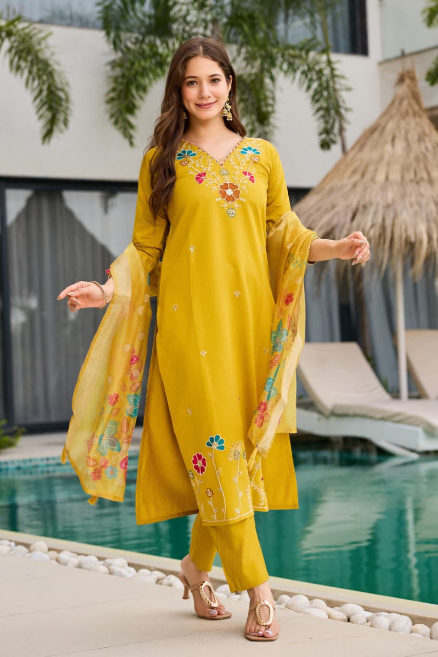 Sunehri Gadhwal Glow Embroidered Kurti Pant Dupatta Set