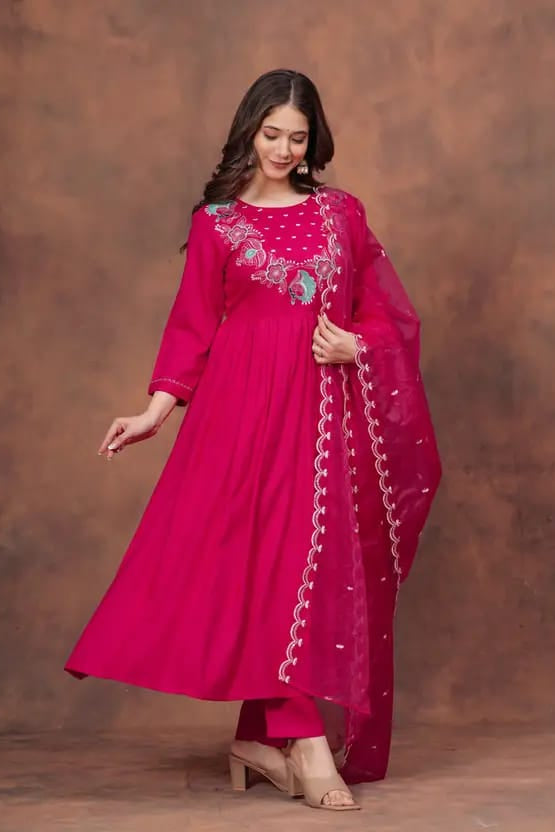 Pink Silk Grace Embroidered Kurti Pant Dupatta Set