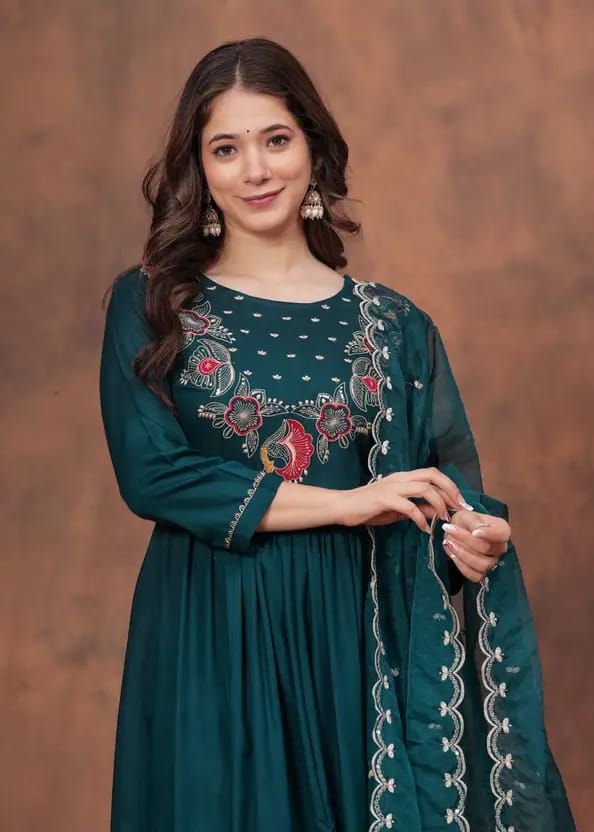 Morpankhi Silk Grace Embroidered Kurti Pant Dupatta Set