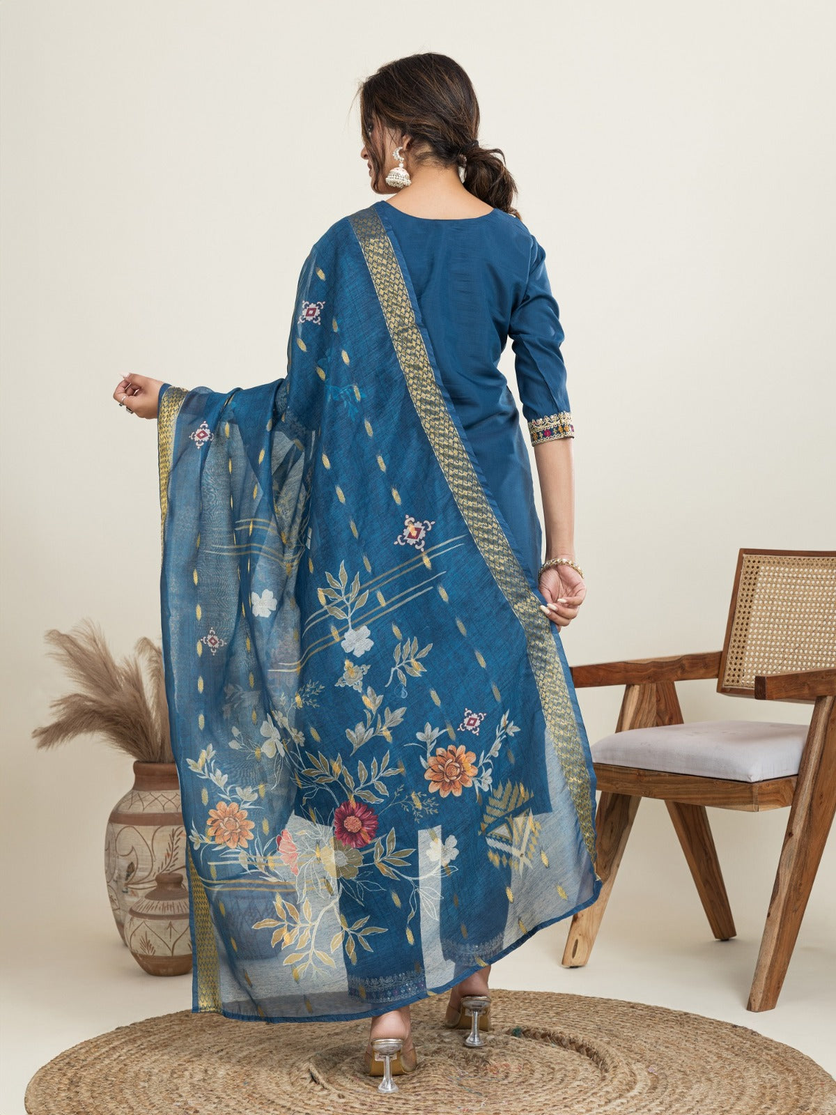 Sequins Embroidered Cotton Suit Set