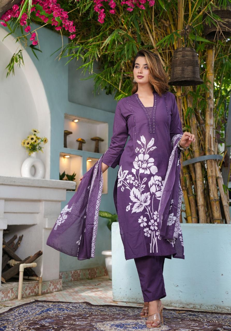 Nazaakat Handcrafted Cotton Kurti Pant Dupatta Set