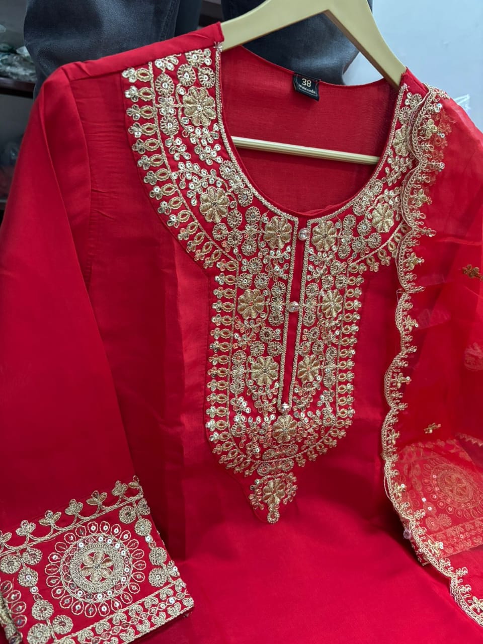 Premium Rang-De-Laal Zari Silk Suit Set