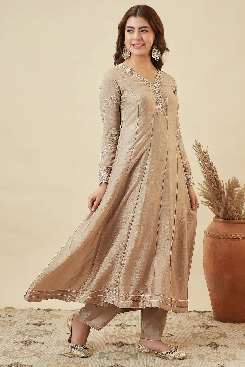 Zareen Aura Embroidered Anarkali Kurti Pant Set