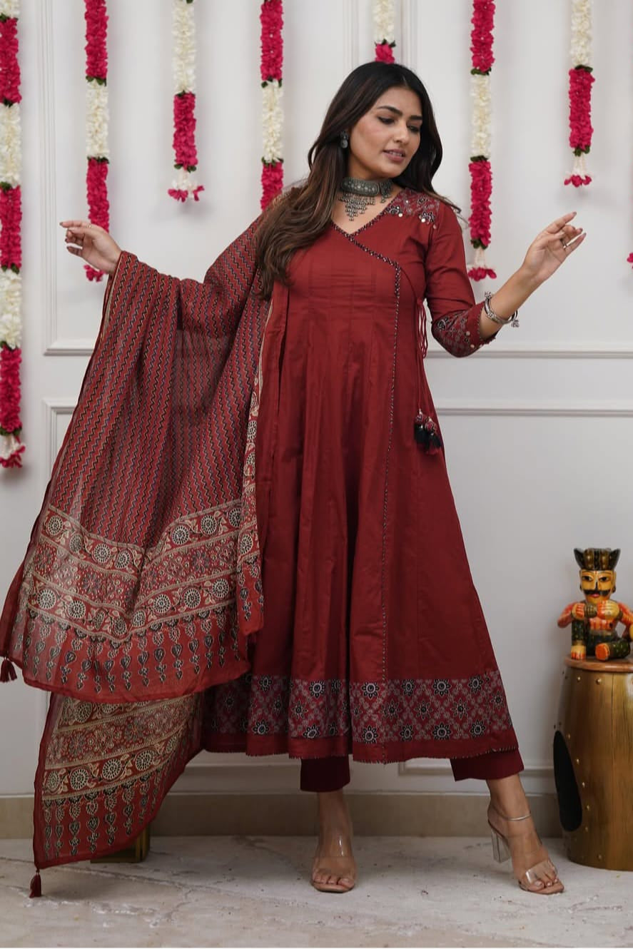 Shyamika Anarkali Kurti Pant Dupatta Set
