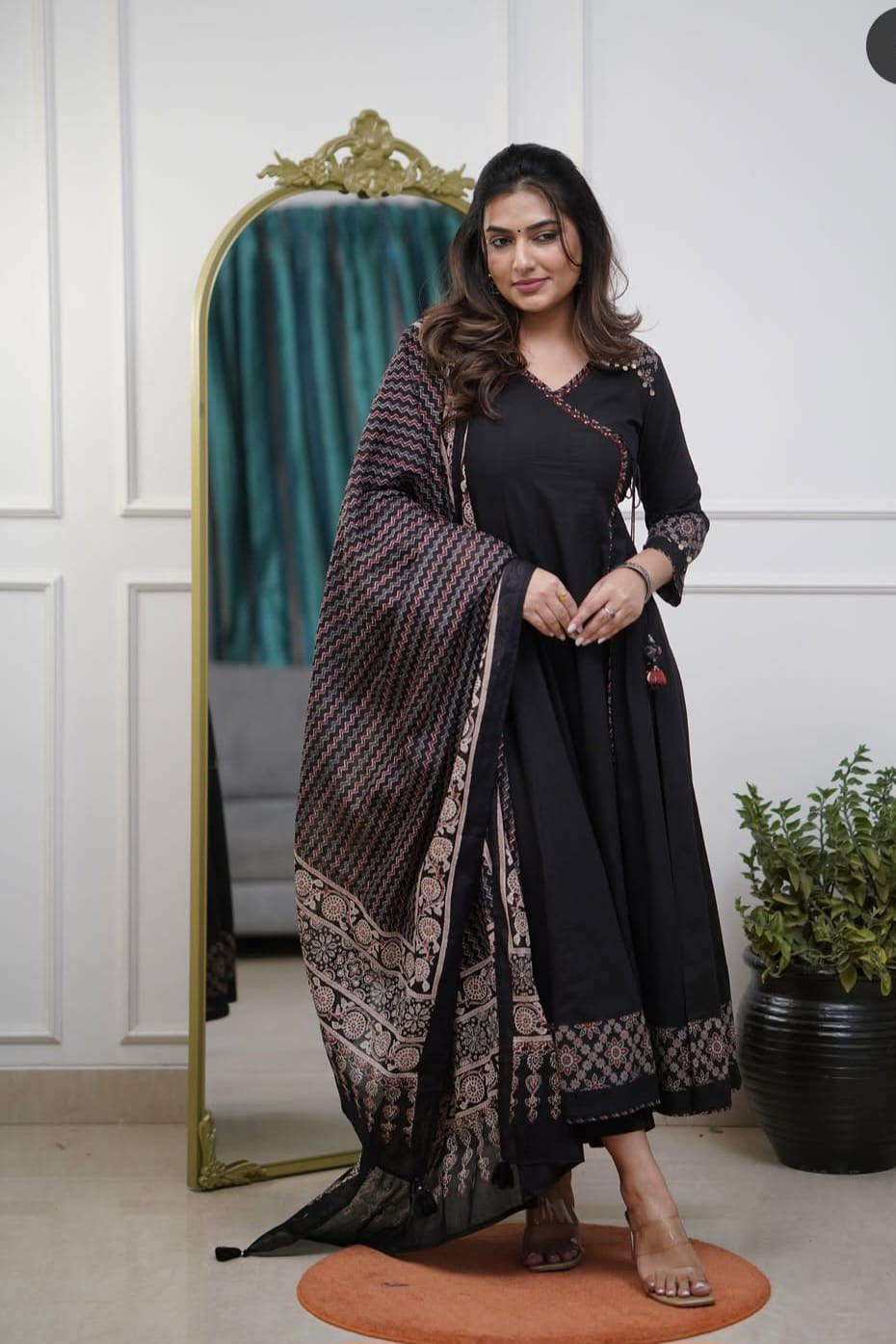 Shyamika Anarkali Kurti Pant Dupatta Set