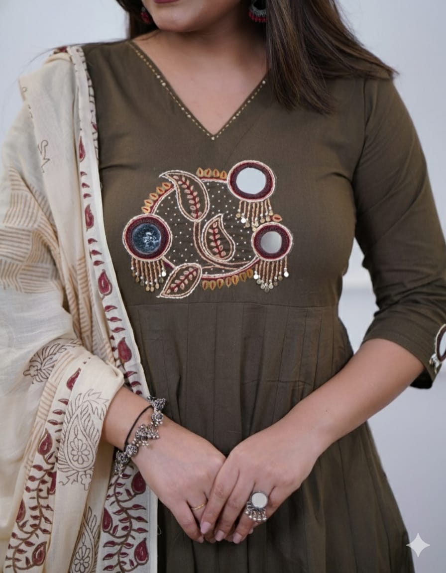 Mehendi Varnika Anarkali Suit Set