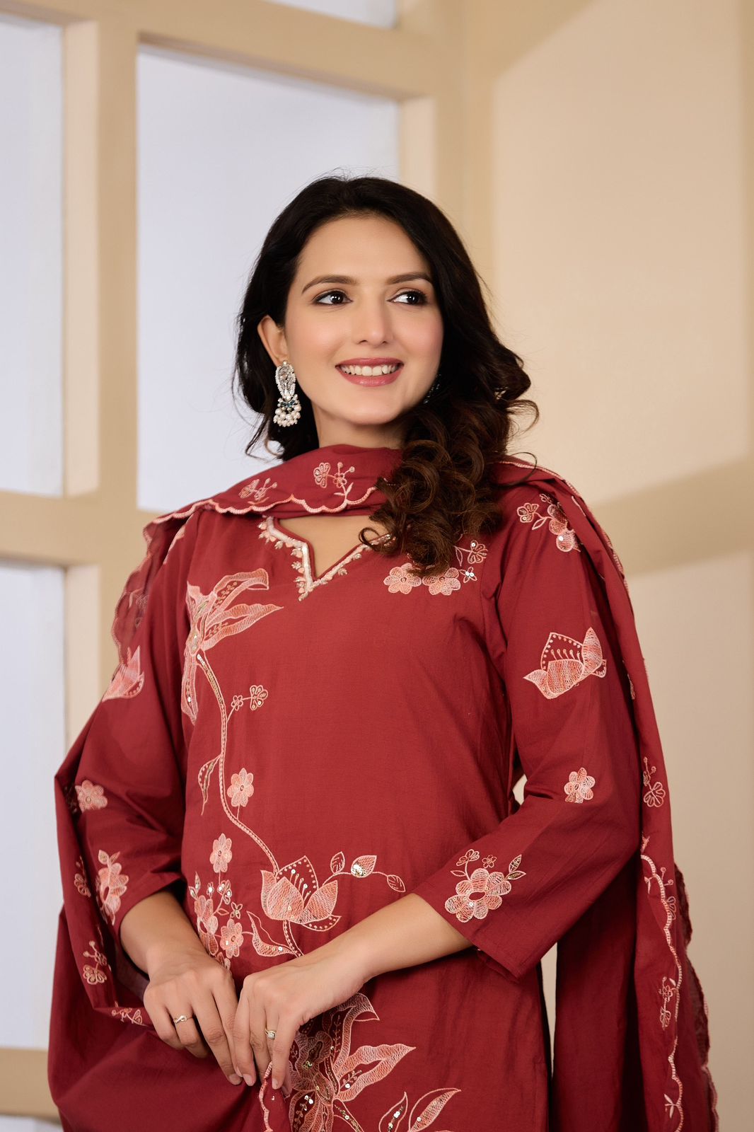 Mridvanshi Handwork Embroidered Cotton Kurta Set