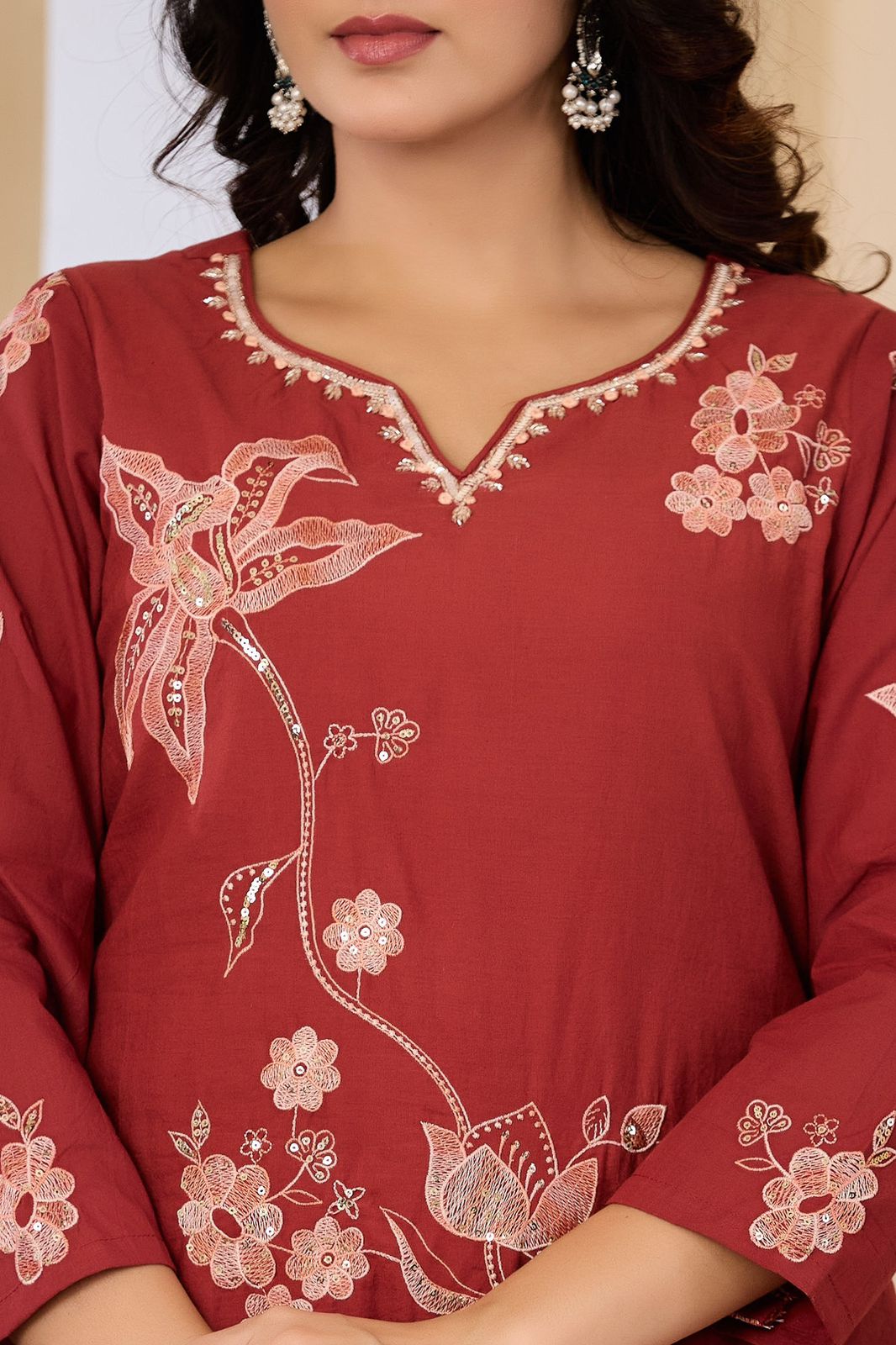 Mridvanshi Handwork Embroidered Cotton Kurta Set
