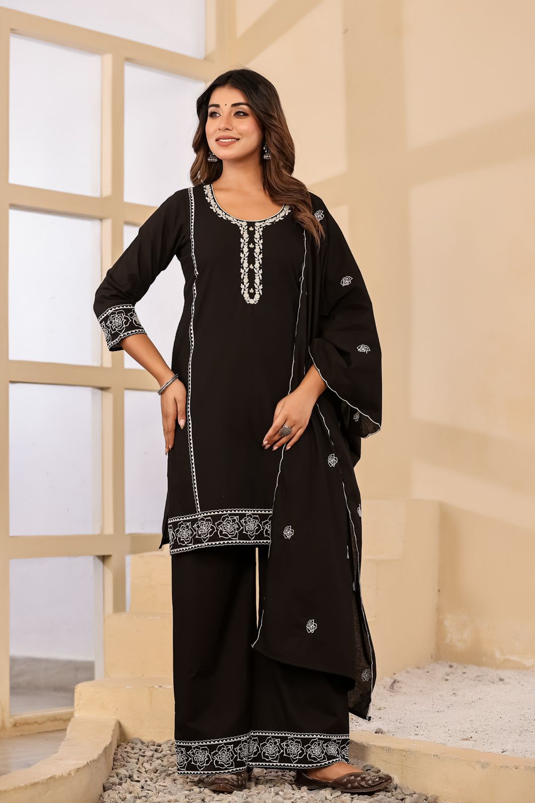 Shyamalika Handwork Embroidered Cotton Kurta Set