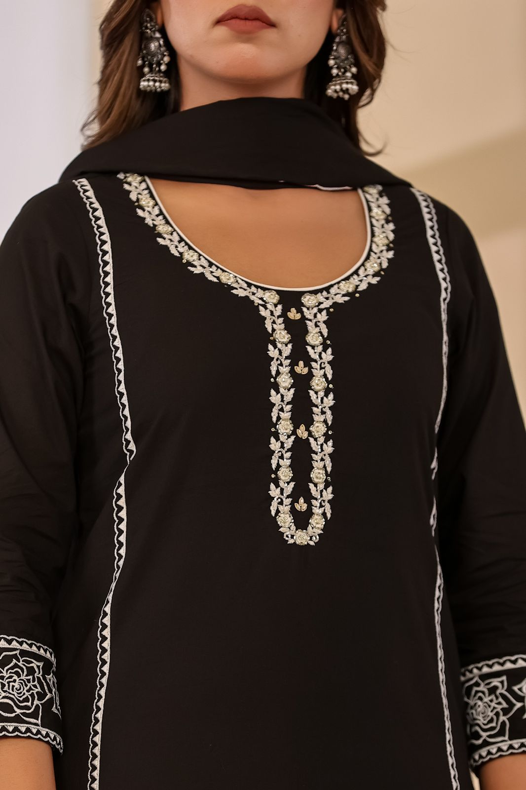 Shyamalika Handwork Embroidered Cotton Kurta Set