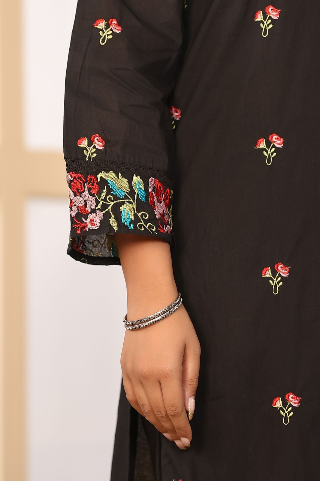 Kesarnika Handwork Embroidered Cotton Palazzo Set