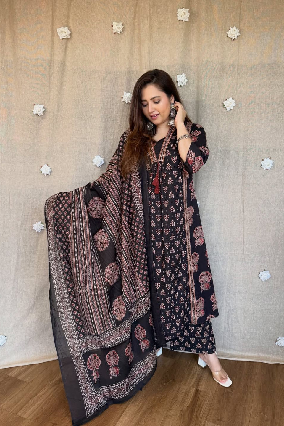 Tassel Work Cotton A-Line Suit Set