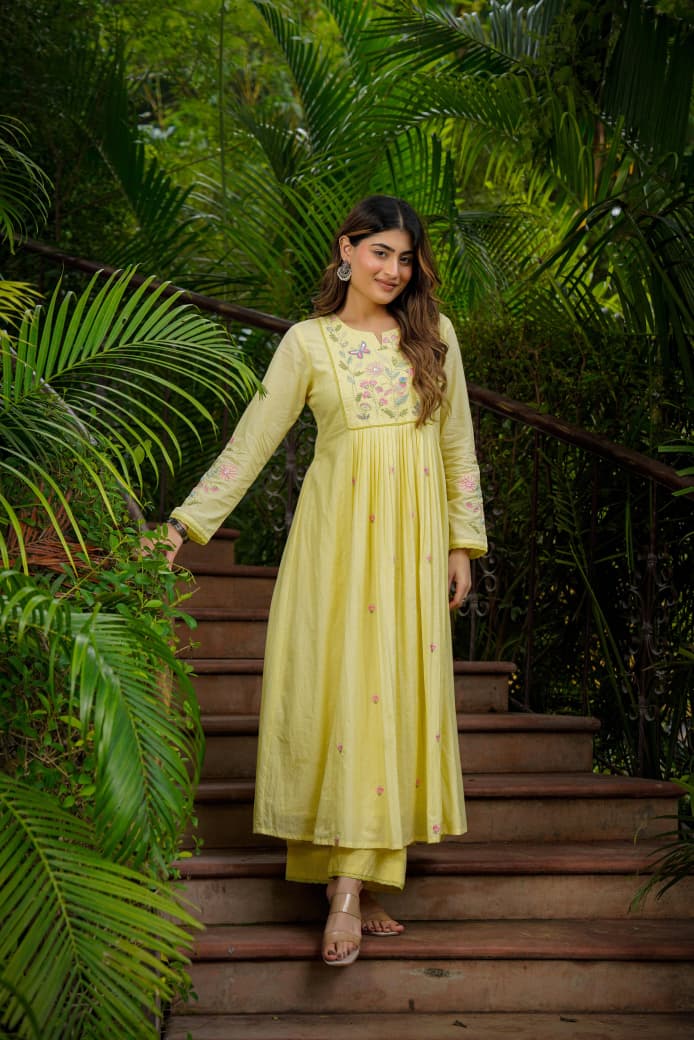 Gulrooh Embroidered Chanderi Silk Suit Set