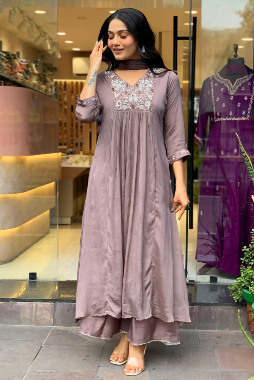 Noor-E-Gulab Embroidered Viscose Chinon Suit Set