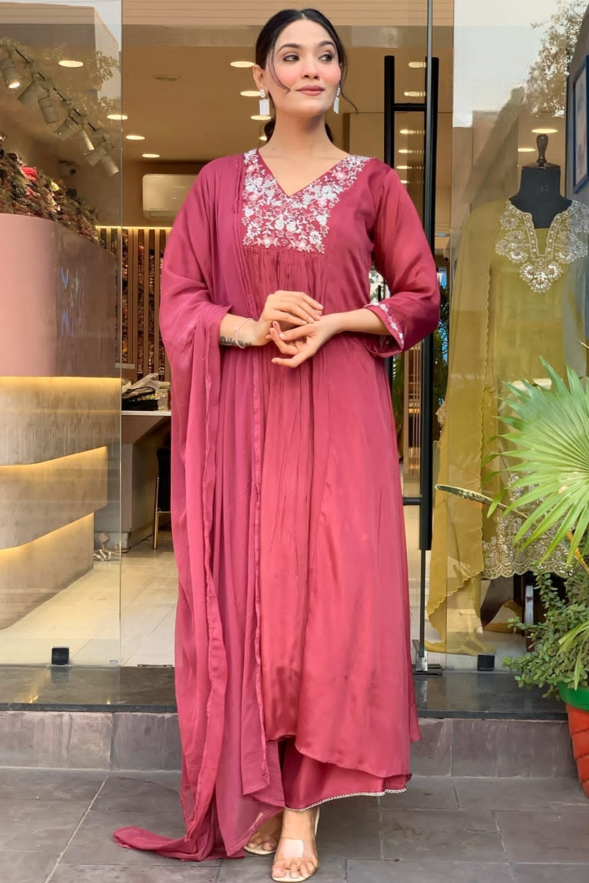Noor-E-Gulab Embroidered Viscose Chinon Suit Set