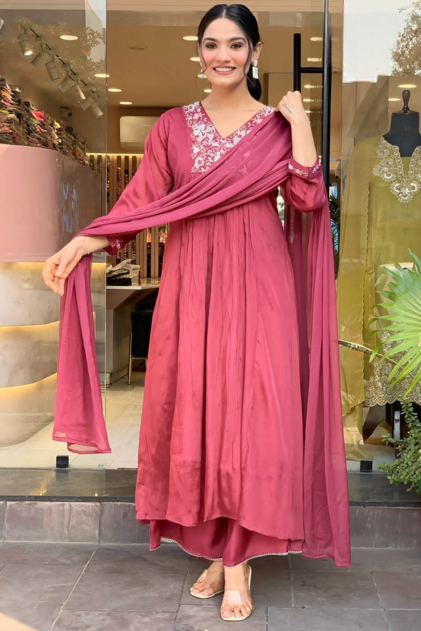 Noor-E-Gulab Embroidered Viscose Chinon Suit Set
