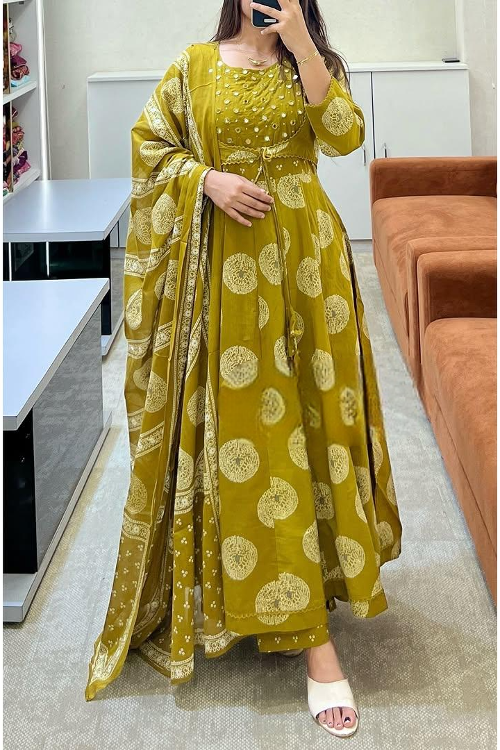 Noor-E-Mehendi Anarkali Shrug Kurti Set