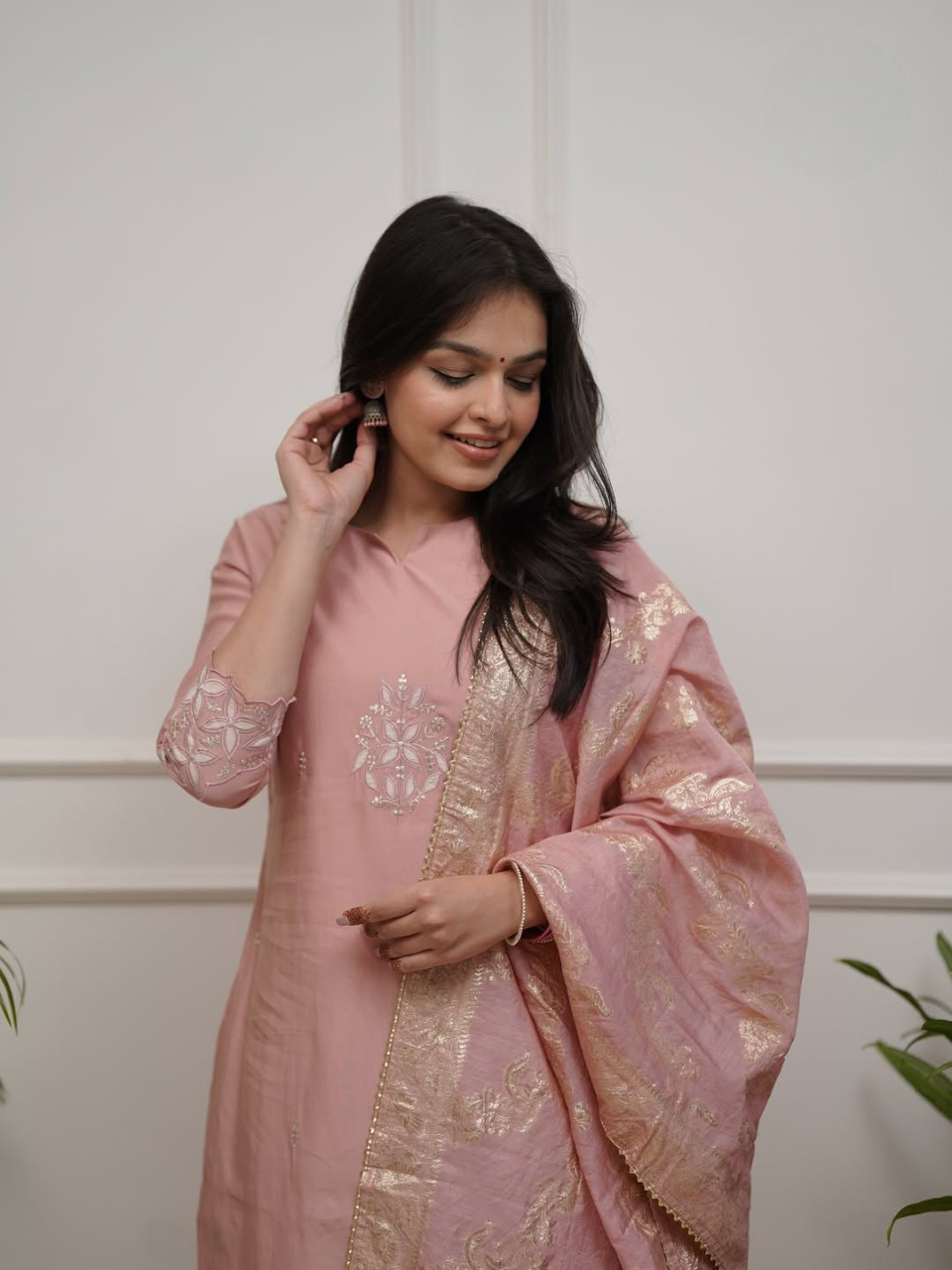 Noorvi Light Pink Chanderi Jacquard Suit Set
