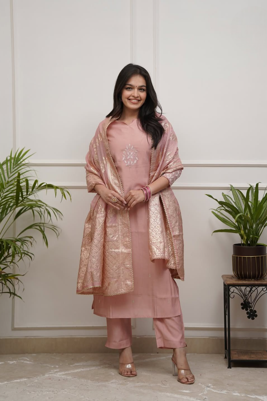 Noorvi Light Pink Chanderi Jacquard Suit Set