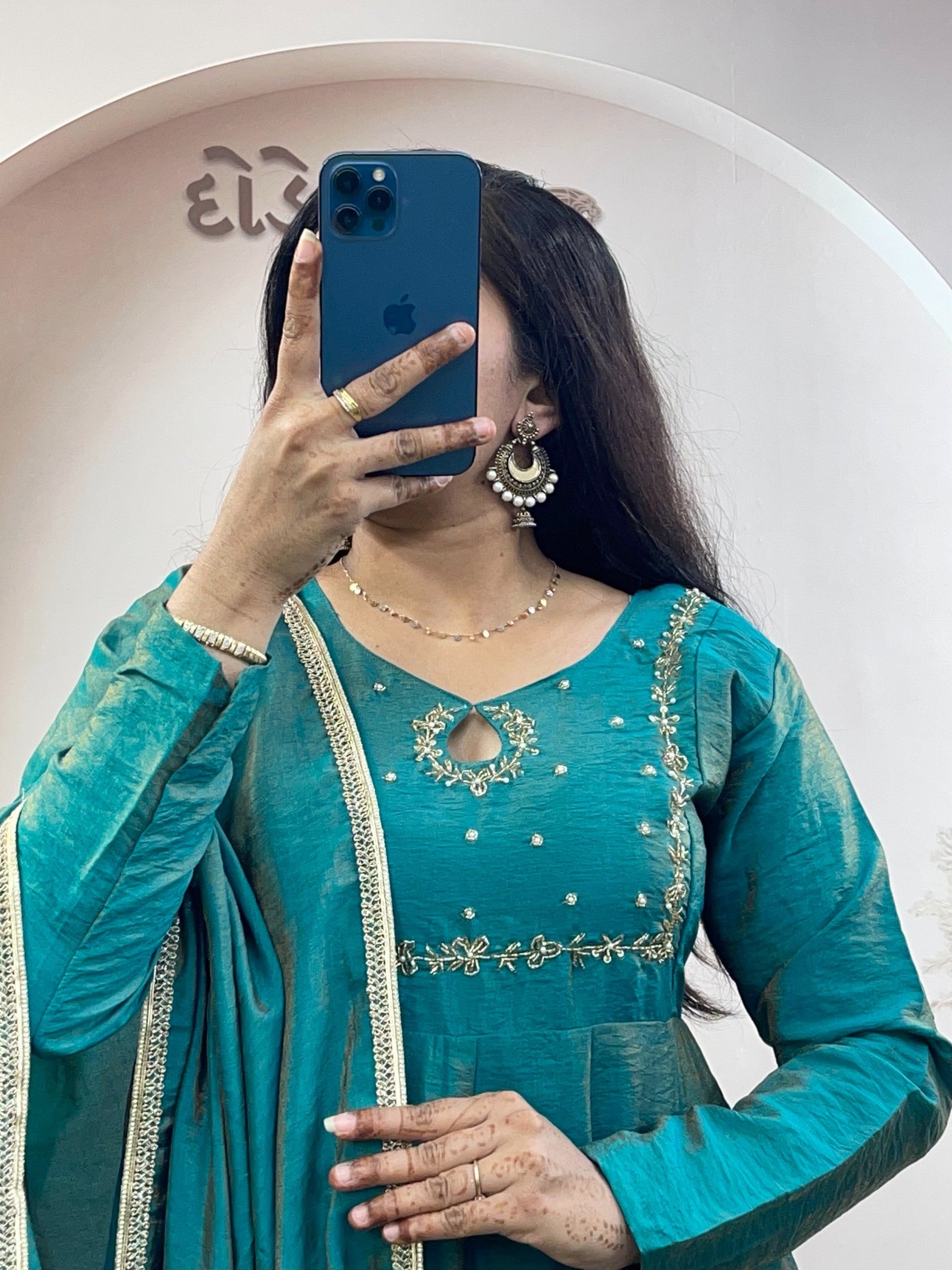 Morpanki Khatli Vichitra Silk Gown Set