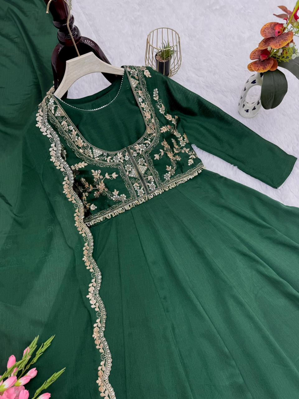 Haritambara Chinon Silk Gown Koti Set